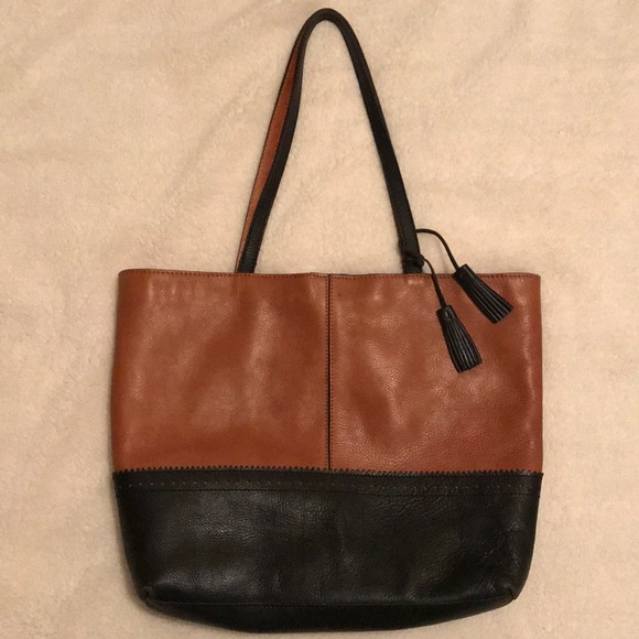 Patricia Nash Handbags - Patricia Nash two tone tote ⭐️